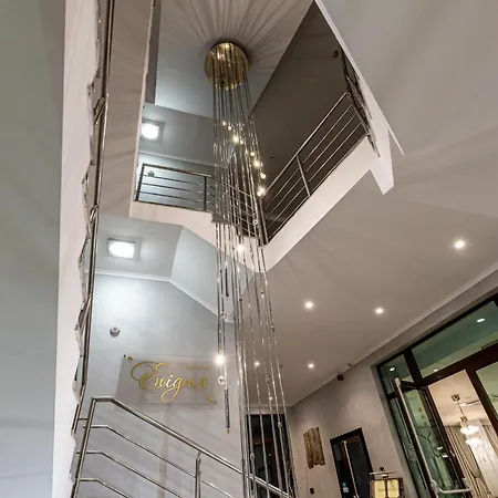 Persenk 5* ديفين