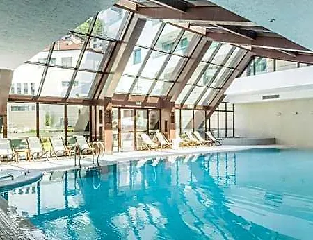 Hotel Persenk 5*