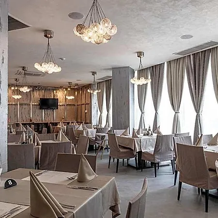 Persenk Hotel Devin